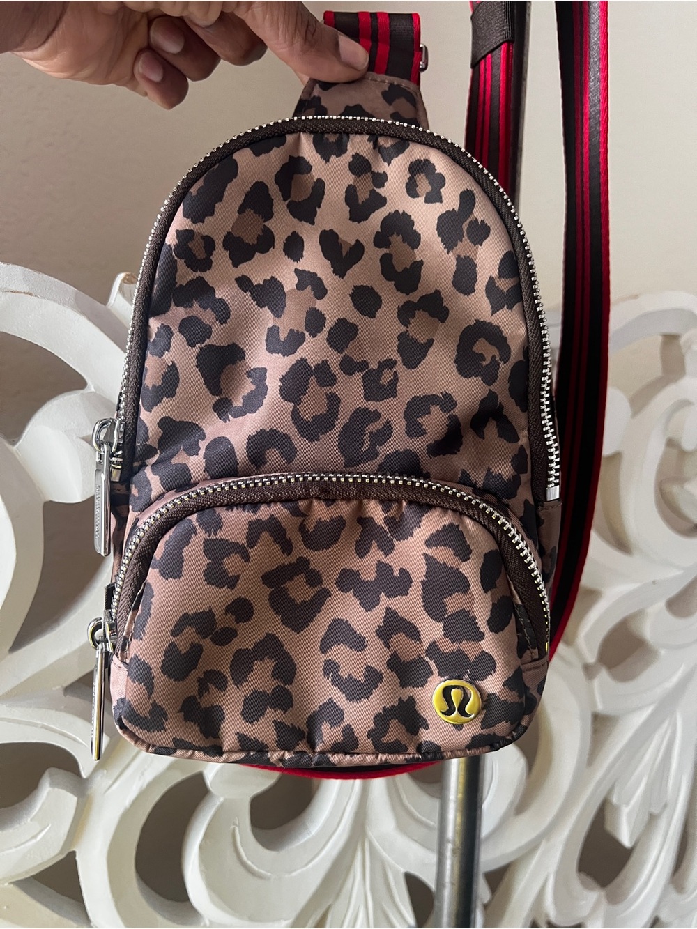 Lululemon | Everywhere Small Sling Bag 2L Leopard - Picture 2 of 9